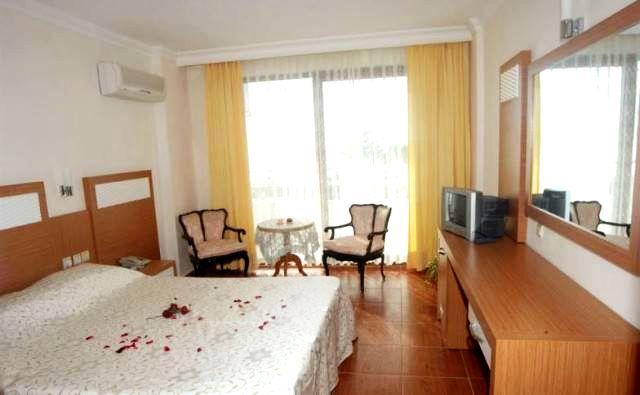 Ideal Beach Hotel Kargicak  Bagian luar foto