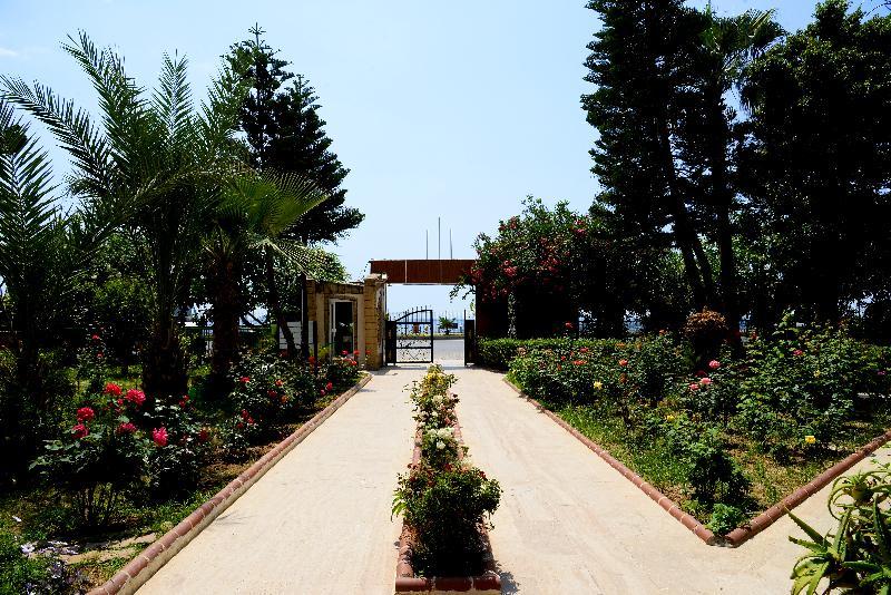 Ideal Beach Hotel Kargicak  Bagian luar foto
